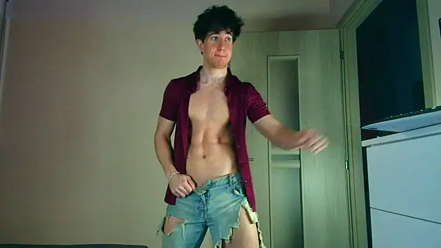Snapshot of ChristianLevine_ chatting on 07/10/26, 05:48 ChristianLevine online show from 07/10/26, 05:48