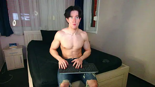 Snapshot of ChristianLevine_ chatting on 07/22/26, 04:04 ChristianLevine online show from 07/22/26, 04:04