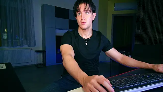 Snapshot of ChristianLevine_ chatting on 07/23/26, 06:39 ChristianLevine online show from 07/23/26, 06:39
