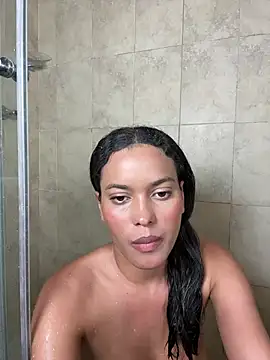 Snapshot of LiaObrien chatting on 03/15/25, 11:50 LiaObrien online show from 03/15/25, 11:50