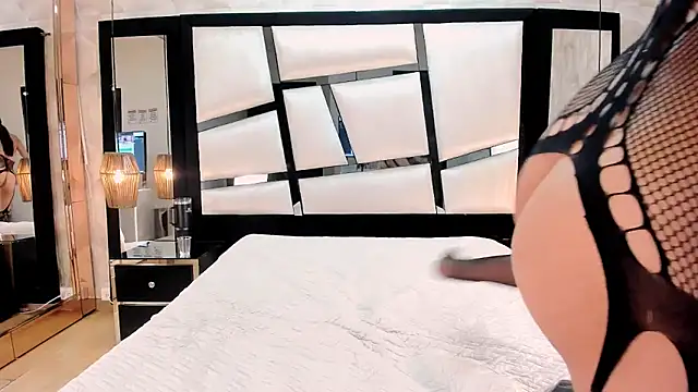 Snapshot of LiaObrien chatting on 11/23/25, 09:14 LiaObrien online show from 11/23/25, 09:14