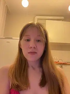 Snapshot of Eva_Weyne chatting on 04/27/26, 08:29 Eva Weyne online show from 04/27/26, 08:29