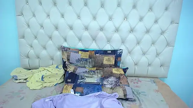 LindaKardi online show from 11/26/25, 04:30