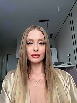 Snapshot of Sweet__Milly chatting on 09/28/25, 01:38 Sweet Milly online show from 09/28/25, 01:38