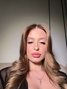 Snapshot of Sweet__Milly chatting on 02/09/26, 03:16 Sweet Milly online show from 02/09/26, 03:16