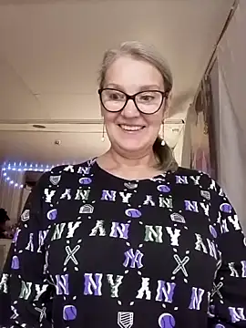 irinamaux online show from 12/03/25, 07:16