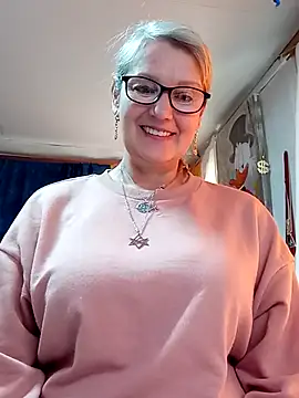 irinamaux online show from 04/24/26, 07:00