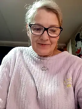 irinamaux online show from 04/26/26, 07:50