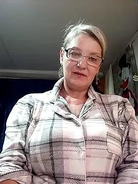 Snapshot of irinamaux chatting on 05/27/26, 05:26 irinamaux online show from 05/27/26, 05:26