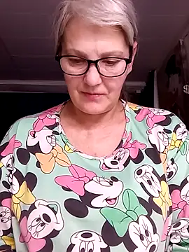 Snapshot of irinamaux chatting on 06/16/26, 05:21 irinamaux online show from 06/16/26, 05:21