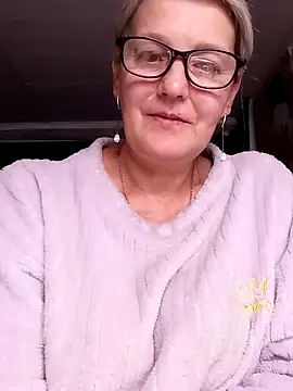 Snapshot of irinamaux chatting on 06/16/26, 06:32 irinamaux online show from 06/16/26, 06:32