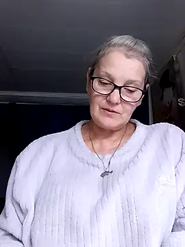 Snapshot of irinamaux chatting on 07/04/26, 08:48 irinamaux online show from 07/04/26, 08:48