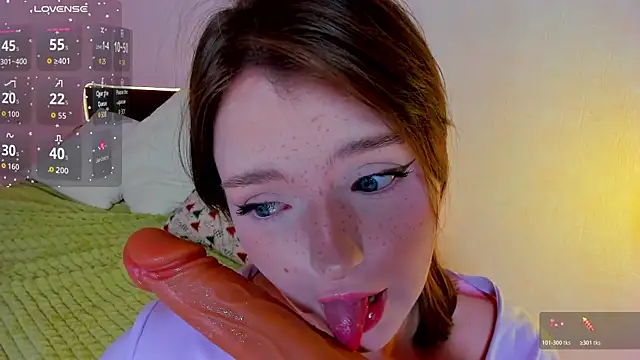 Snapshot of lexxxxxxi chatting on 01/17/26, 06:22 lexxxxxxi online show from 01/17/26, 06:22