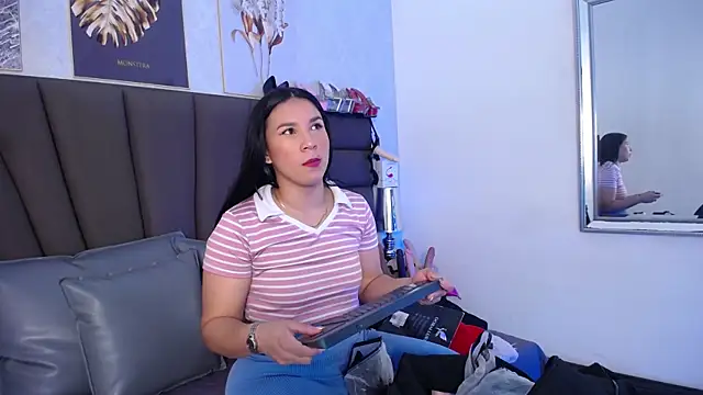 Snapshot of Sofi_Perez_ chatting on 05/19/26, 11:16 Sofi Perez online show from 05/19/26, 11:16