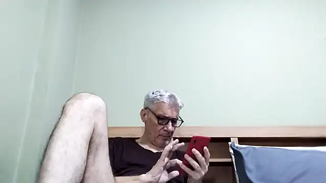 BIGUNCUTHARDCOCK online show from 10/21/25, 04:57