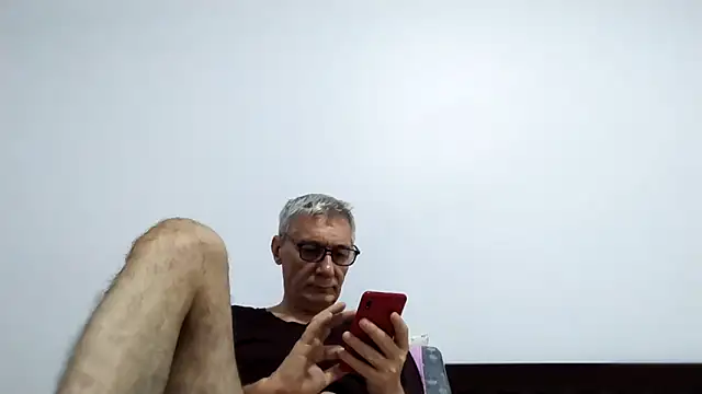 BIGUNCUTHARDCOCK online show from 05/01/26, 12:04