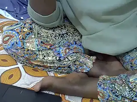 Giannah01 online show from 03/11/25, 07:03