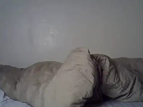 Giannah01 online show from 11/10/25, 01:15