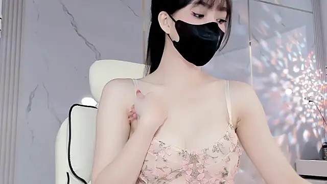 Snapshot of Luli-bae chatting on 02/07/25, 03:23 Luli-bae online show from 02/07/25, 03:23