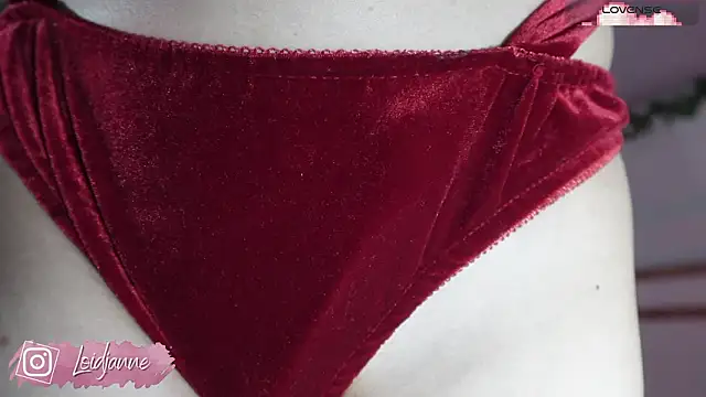 Snapshot of loIijanne chatting on 02/26/26, 12:20 loIijanne online show from 02/26/26, 12:20