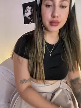 Sarapalmer1 online show from 03/16/25, 11:47