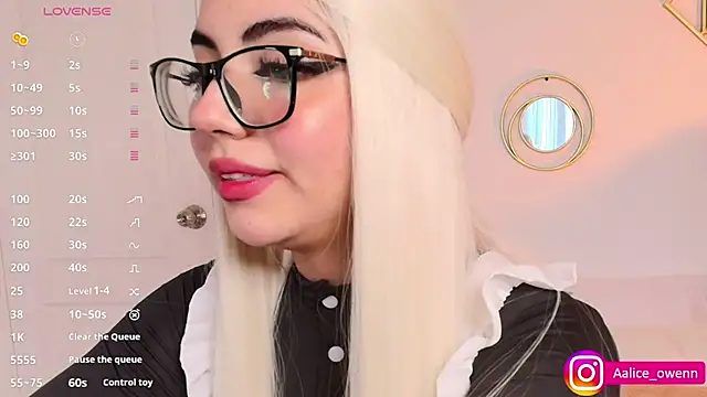 Aliceowenn online show from 03/15/25, 09:05