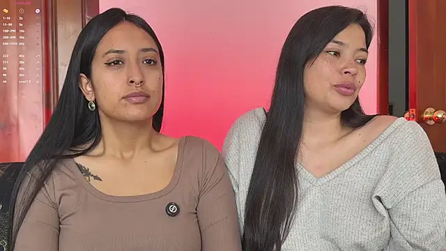 Snapshot of 2SummerLove1 chatting on 03/08/26, 02:32 2SummerLove1 online show from 03/08/26, 02:32