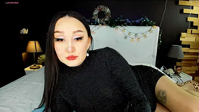 Snapshot of Julianna_Jami chatting on 12/20/24, 04:36 Julianna Jami online show from 12/20/24, 04:36