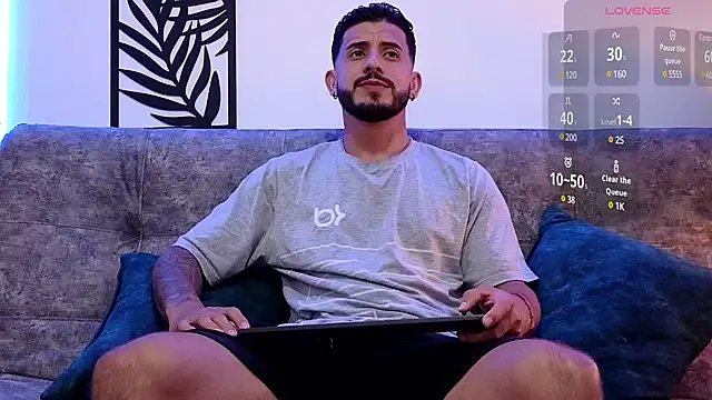 Snapshot of Bruno_Mattos chatting on 12/22/24, 01:12 Bruno Mattos online show from 12/22/24, 01:12