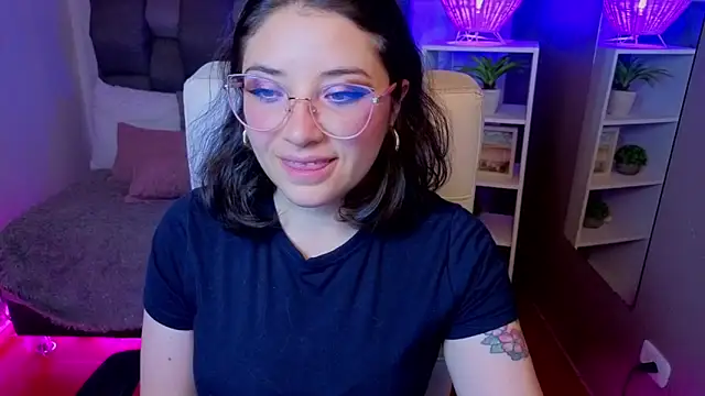 phoenixxxx777 online show from 08/01/26, 05:01