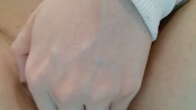 Snapshot of hi---chan- chatting on 03/11/25, 12:54 hi---chan- online show from 03/11/25, 12:54