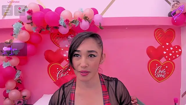 charlotte-11 online show from 09/11/25, 04:29