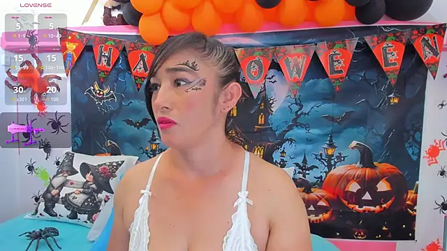 charlotte-11 online show from 10/13/25, 03:12