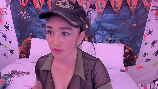 charlotte-11 online show from 10/21/25, 02:51