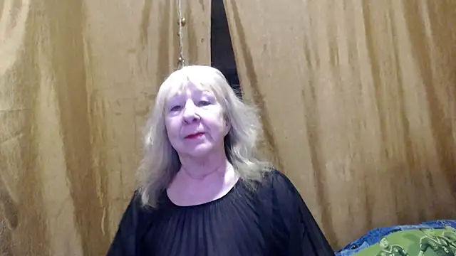 Snapshot of _Estelitta_5 chatting on 02/07/25, 11:01  Estelitta 5 online show from 02/07/25, 11:01