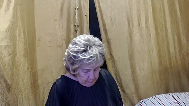 Snapshot of _Estelitta_5 chatting on 02/19/25, 09:47  Estelitta 5 online show from 02/19/25, 09:47