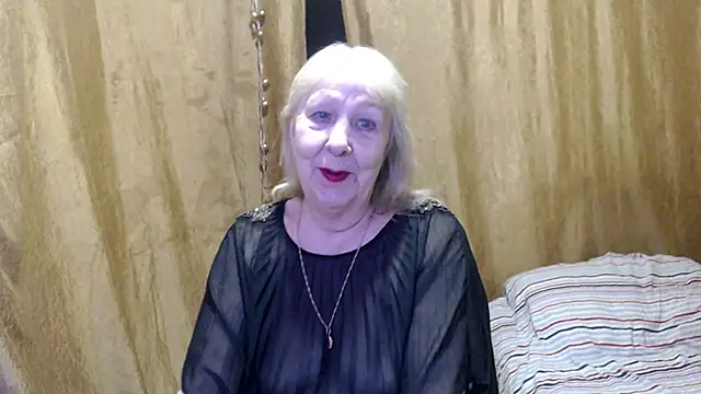 Snapshot of _Estelitta_5 chatting on 02/26/25, 09:27  Estelitta 5 online show from 02/26/25, 09:27