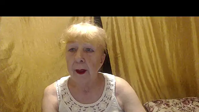 Snapshot of _Estelitta_5 chatting on 09/29/25, 06:02  Estelitta 5 online show from 09/29/25, 06:02