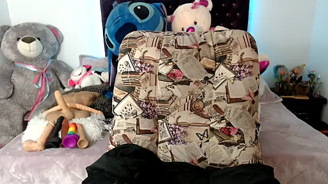 Snapshot of Lorenahot_06 chatting on 02/06/26, 07:17 Lorenahot 06 online show from 02/06/26, 07:17