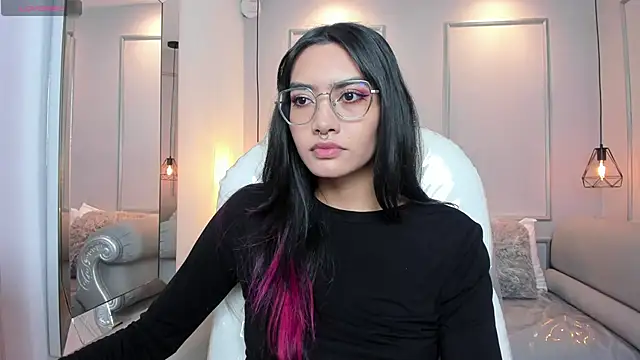 AzuraKindong online show from 11/06/25, 07:04