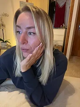 Snapshot of ChristyAdair chatting on 01/25/25, 01:32 ChristyAdair online show from 01/25/25, 01:32