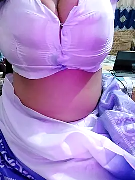 Snapshot of Adiba_2 chatting on 12/13/25, 08:14 Adiba 2 online show from 12/13/25, 08:14