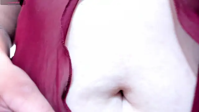 bonnyy26 online show from 10/18/25, 09:21