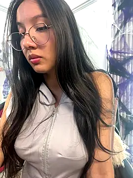 AnyaFloyd69 online show from 10/30/25, 08:53