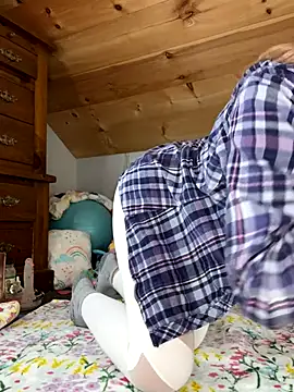 DanaeJustine online show from 10/23/25, 05:33