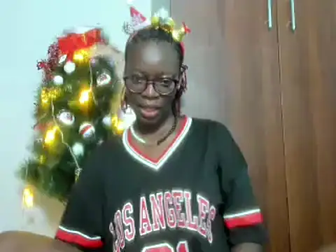 Snapshot of afro_pop chatting on 12/22/24, 03:44 afro pop online show from 12/22/24, 03:44