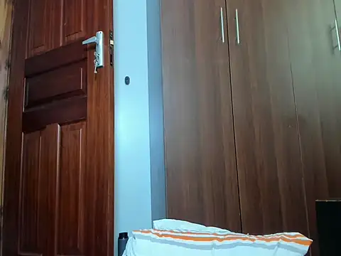 Snapshot of afro_pop chatting on 02/12/25, 04:44 afro pop online show from 02/12/25, 04:44