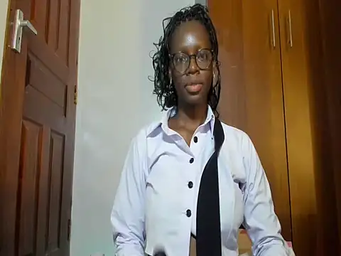 Snapshot of afro_pop chatting on 11/03/25, 12:46 afro pop online show from 11/03/25, 12:46