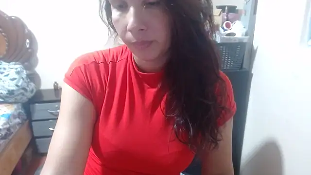 Ainhoa-hot online show from 12/17/25, 02:39