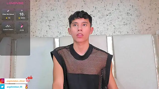 Snapshot of Angel_esteban_fx chatting on 02/15/25, 03:52 Angel esteban fx online show from 02/15/25, 03:52